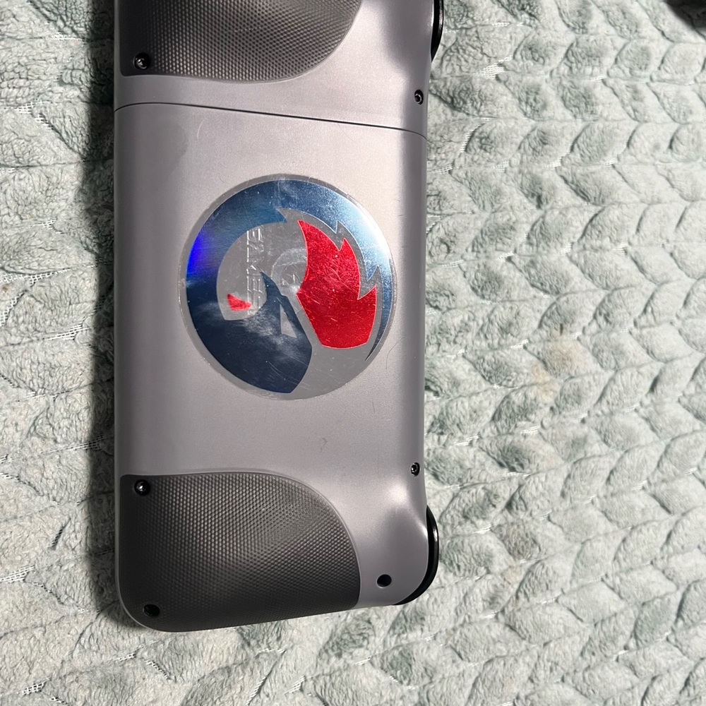 Mobile Bluetooth Gaming Controller - Picture 4 of 5